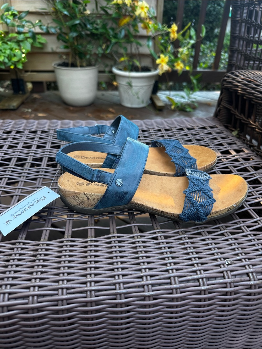 Bearpaw  Navy leather and macrame women’s sandal